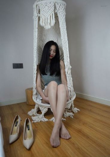年轻的妻子2020_BD英语免费在线播放