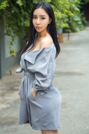 两个人的免费视频_BD迅雷电影在线