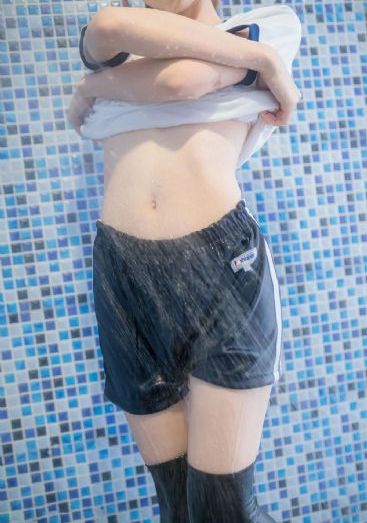 大友梨奈无删版三级情不自禁_DVD高清完整版